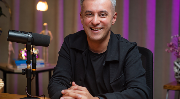Raj Goodman Host of the Podcast “The Human Advantage”.