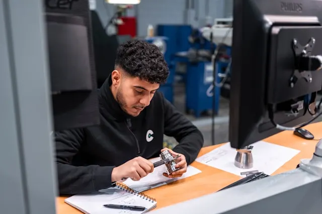 AI optimizing manufacturing supply chain and logistics planning